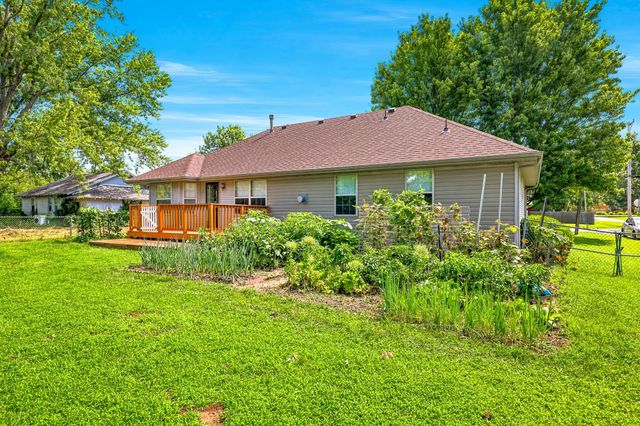 215 S Maple Street, Rogersville, MO 65742
