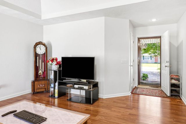215 S Maple Street, Rogersville, MO 65742