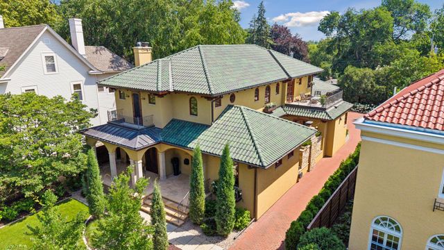 4051 Linden Hills Boulevard, Minneapolis, MN 55410