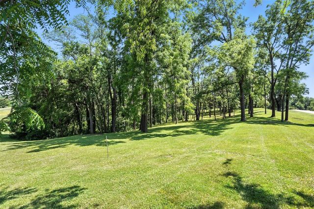 Anchorage Rd NE, Solon, IA 52333