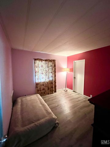 3535 Stine Rd 69, Bakersfield, CA 93309