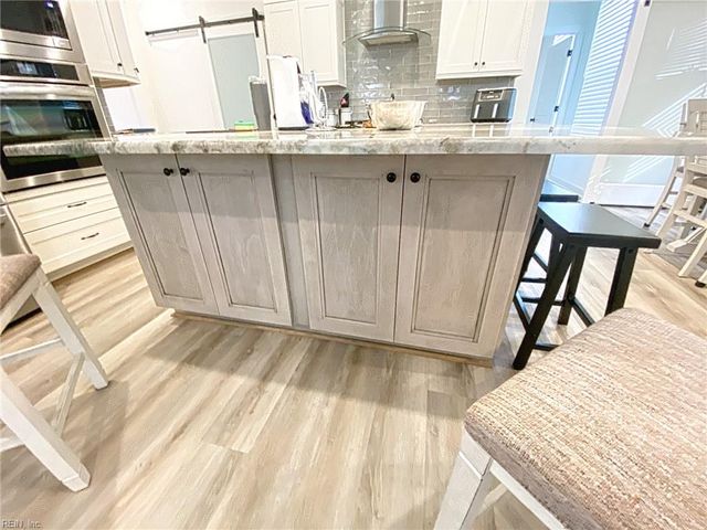 2504 Calabria Dr DR, Chesapeake, VA 23323