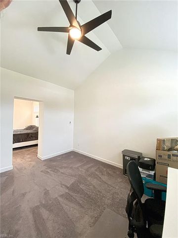 2504 Calabria Dr DR, Chesapeake, VA 23323