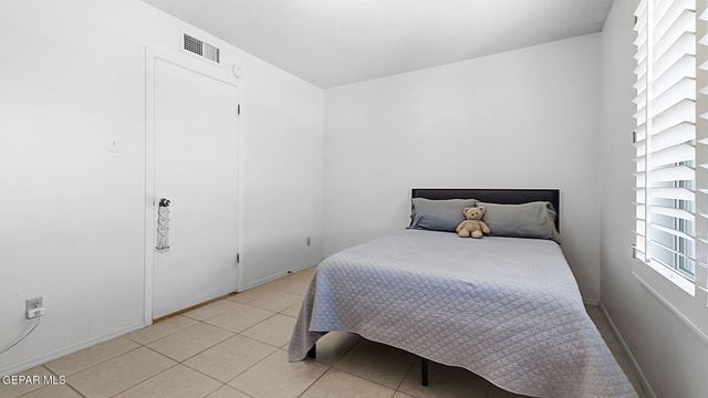 6612 CAMINO FUENTE Drive, El Paso, TX 79912