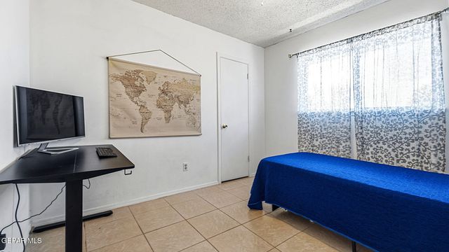 6612 CAMINO FUENTE Drive, El Paso, TX 79912