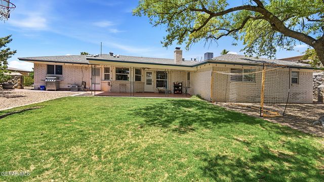 6612 CAMINO FUENTE Drive, El Paso, TX 79912