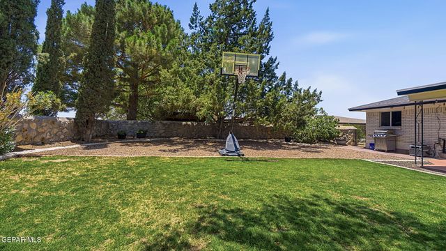 6612 CAMINO FUENTE Drive, El Paso, TX 79912
