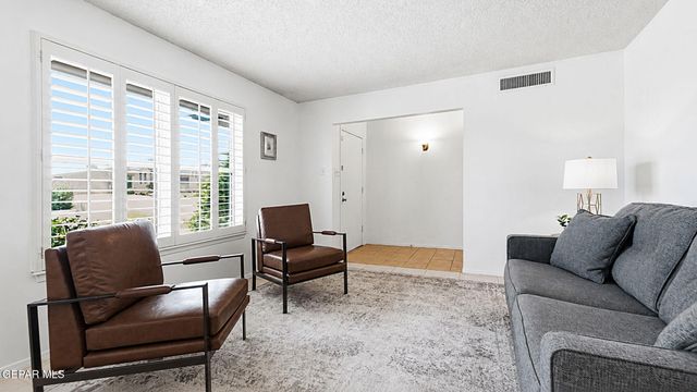 6612 CAMINO FUENTE Drive, El Paso, TX 79912