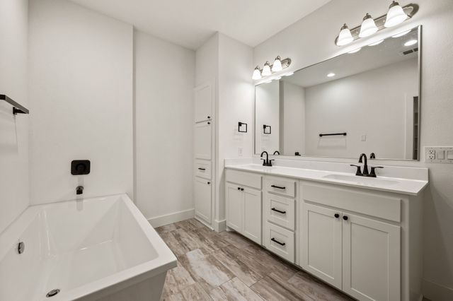 4912 Ridglea Lane, Fort Worth, TX 76116
