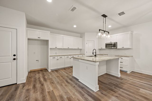4912 Ridglea Lane, Fort Worth, TX 76116