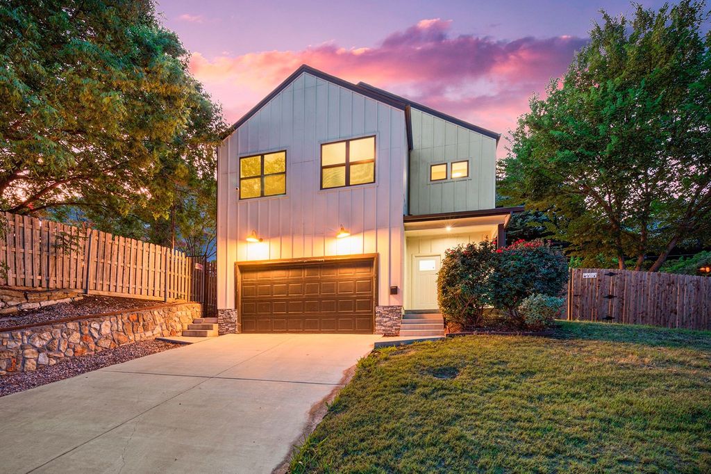 4912 Ridglea Lane, Fort Worth, TX 76116