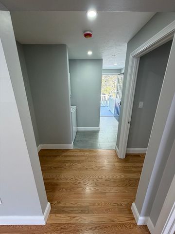 292 Main Street 3, Walpole, MA 02081