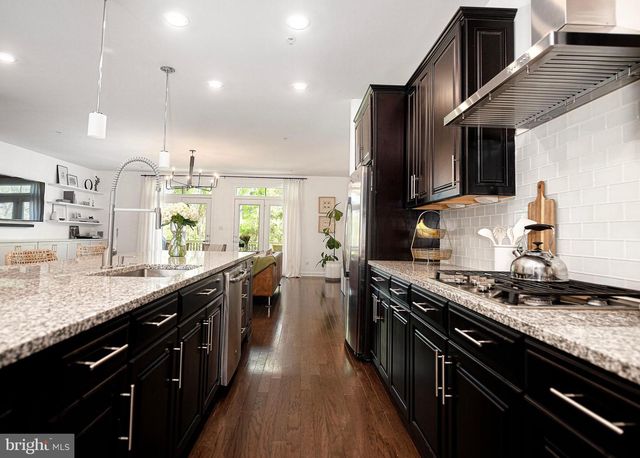 6334 ISLINGTON ST, Middle River, MD 21220