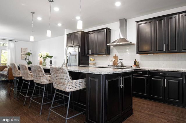 6334 ISLINGTON ST, Middle River, MD 21220
