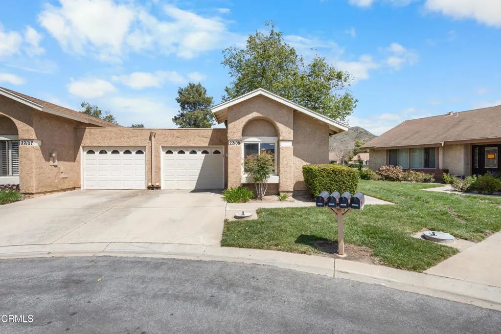 22109 Village 22, Camarillo, CA 93012