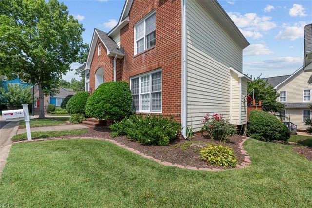 232 Suri DR, Williamsburg, VA 23185