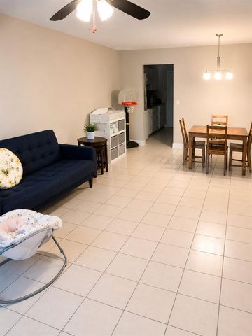 605 NORTHLAKE BOULEVARD 9, Altamonte Springs, FL 32701