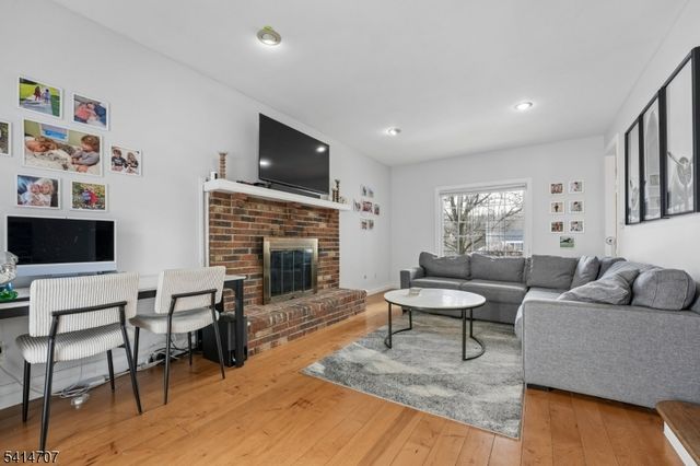 580 Heritage Rd, Long Hill Twp., NJ 07946