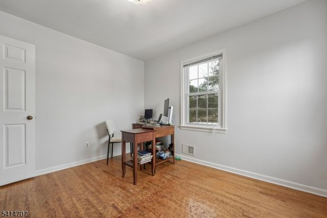 580 Heritage Rd, Long Hill Twp., NJ 07946