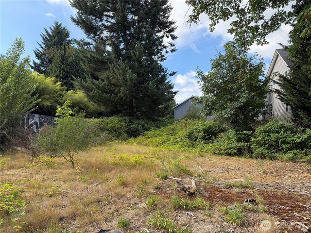 1724 N 107th Street, Seattle, WA 98133