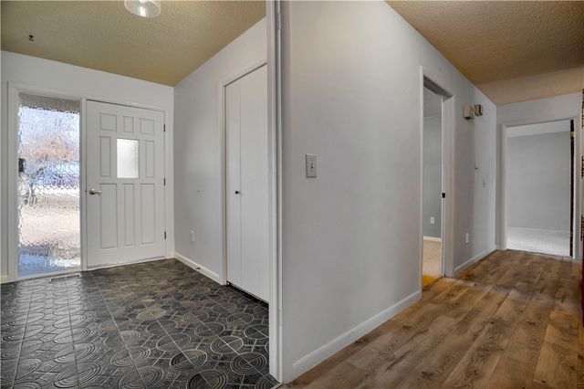 1002 N Hall Avenue, Fayetteville, AR 72701