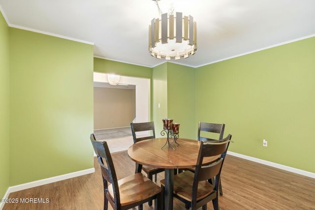 51 Malibu Court, Old Bridge, NJ 08857