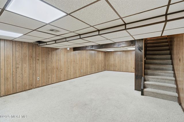 51 Malibu Court, Old Bridge, NJ 08857