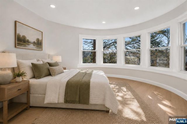 182 N Maple Avenue, East Orange, NJ 07017