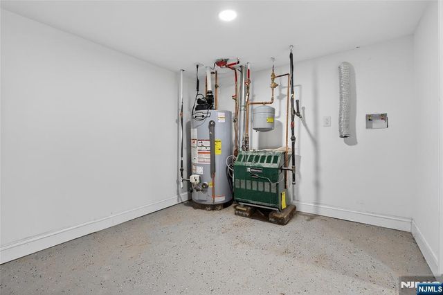 182 N Maple Avenue, East Orange, NJ 07017