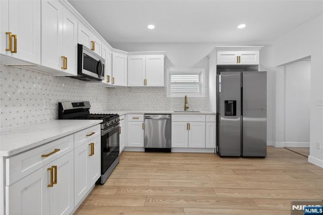 182 N Maple Avenue, East Orange, NJ 07017