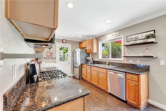 5702 Riviera Drive, Huntington Beach, CA 92647
