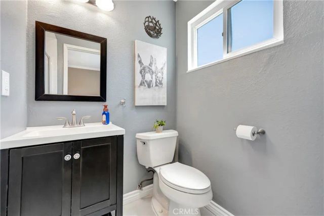 5702 Riviera Drive, Huntington Beach, CA 92647