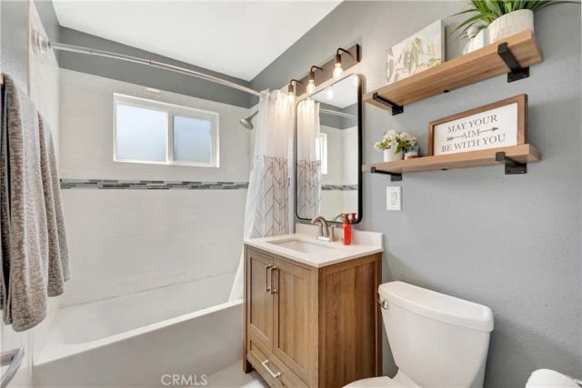 5702 Riviera Drive, Huntington Beach, CA 92647
