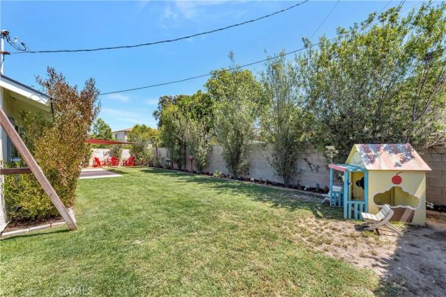 5702 Riviera Drive, Huntington Beach, CA 92647