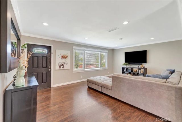 5702 Riviera Drive, Huntington Beach, CA 92647