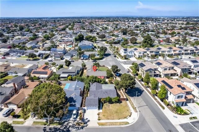 5702 Riviera Drive, Huntington Beach, CA 92647