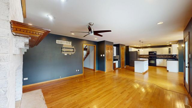 16127 Burgundy Drive, Plainfield, IL 60586