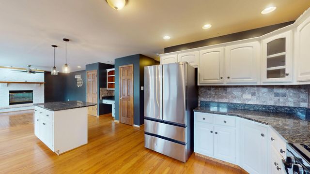 16127 Burgundy Drive, Plainfield, IL 60586