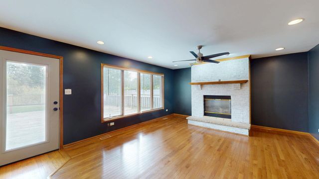 16127 Burgundy Drive, Plainfield, IL 60586