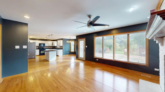 16127 Burgundy Drive, Plainfield, IL 60586