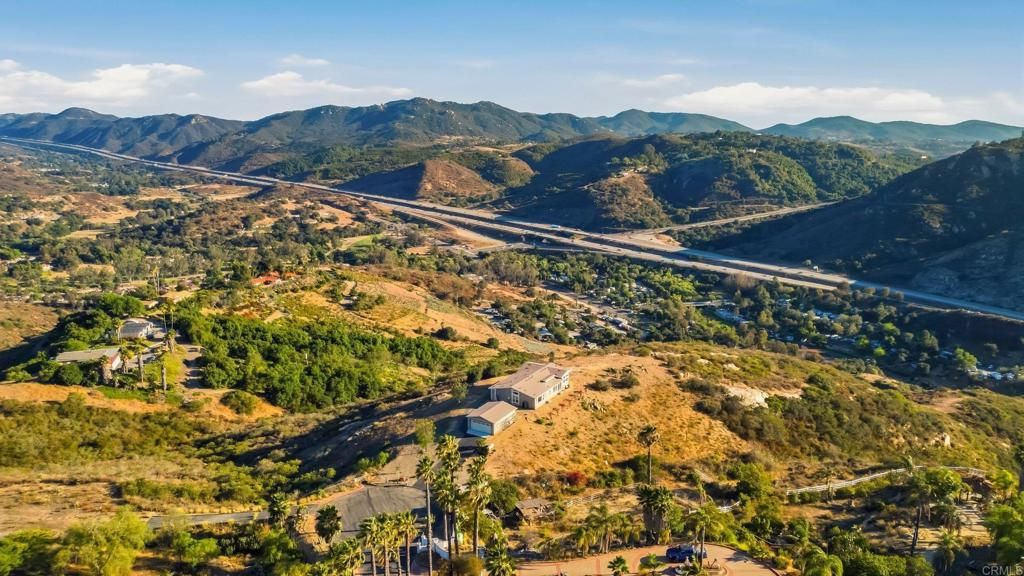 Image 42 of property listing at 30663 Camino De Las Lomas, Escondido, CA 92026