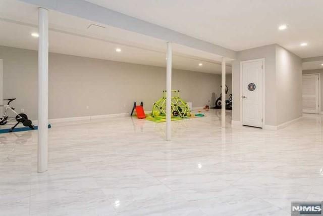 18 Cedar Court, Closter, NJ 07624