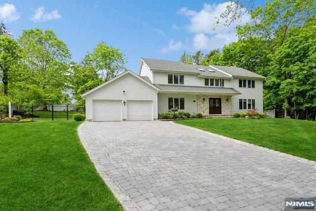18 Cedar Court, Closter, NJ 07624