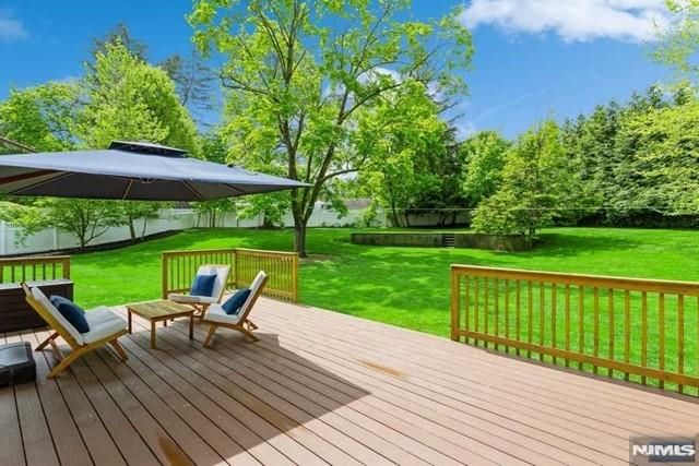 18 Cedar Court, Closter, NJ 07624