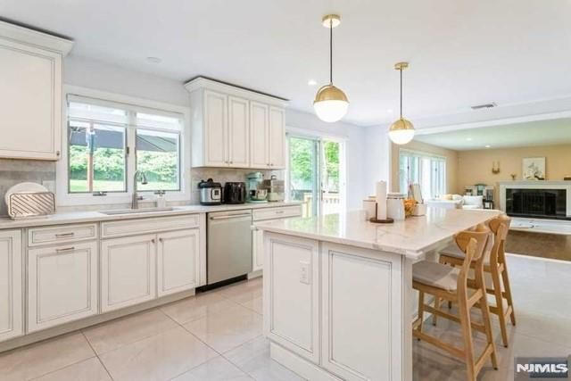 18 Cedar Court, Closter, NJ 07624