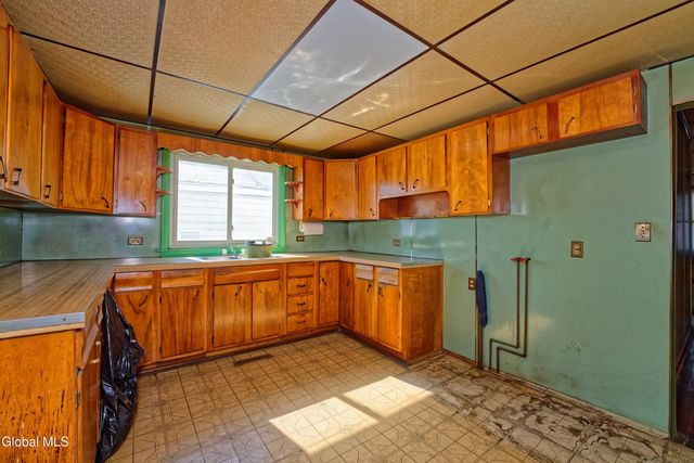 172 Paine Street, Green Island, NY 12183