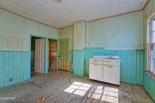 172 Paine Street, Green Island, NY 12183