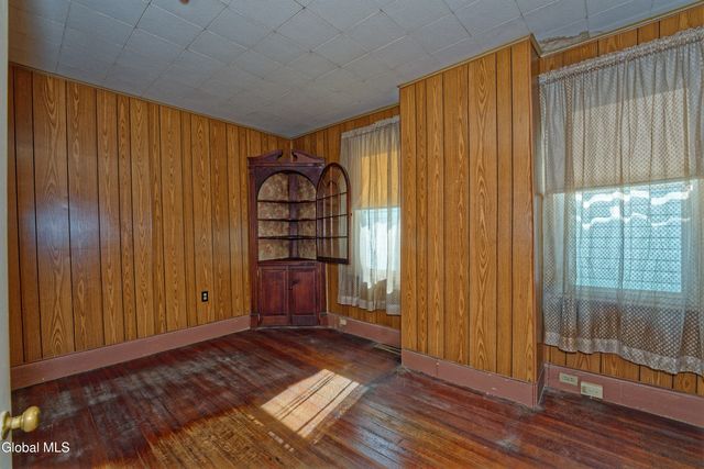 172 Paine Street, Green Island, NY 12183