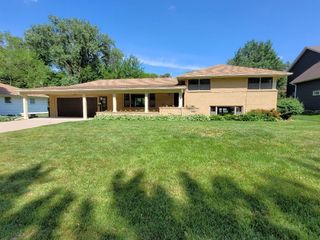 3511 Roosevelt Street NE, Saint Anthony, MN 55418