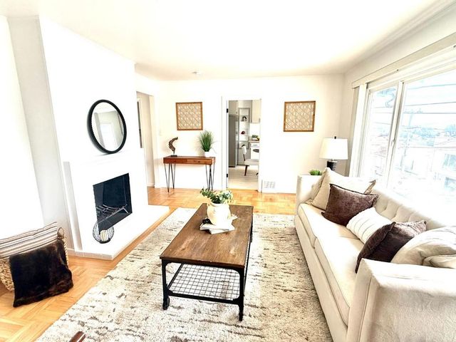 1642 Burrows Street, San Francisco, CA 94134
